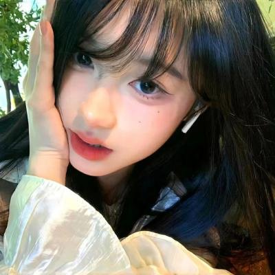 透视画男孩与全景画女孩封面
